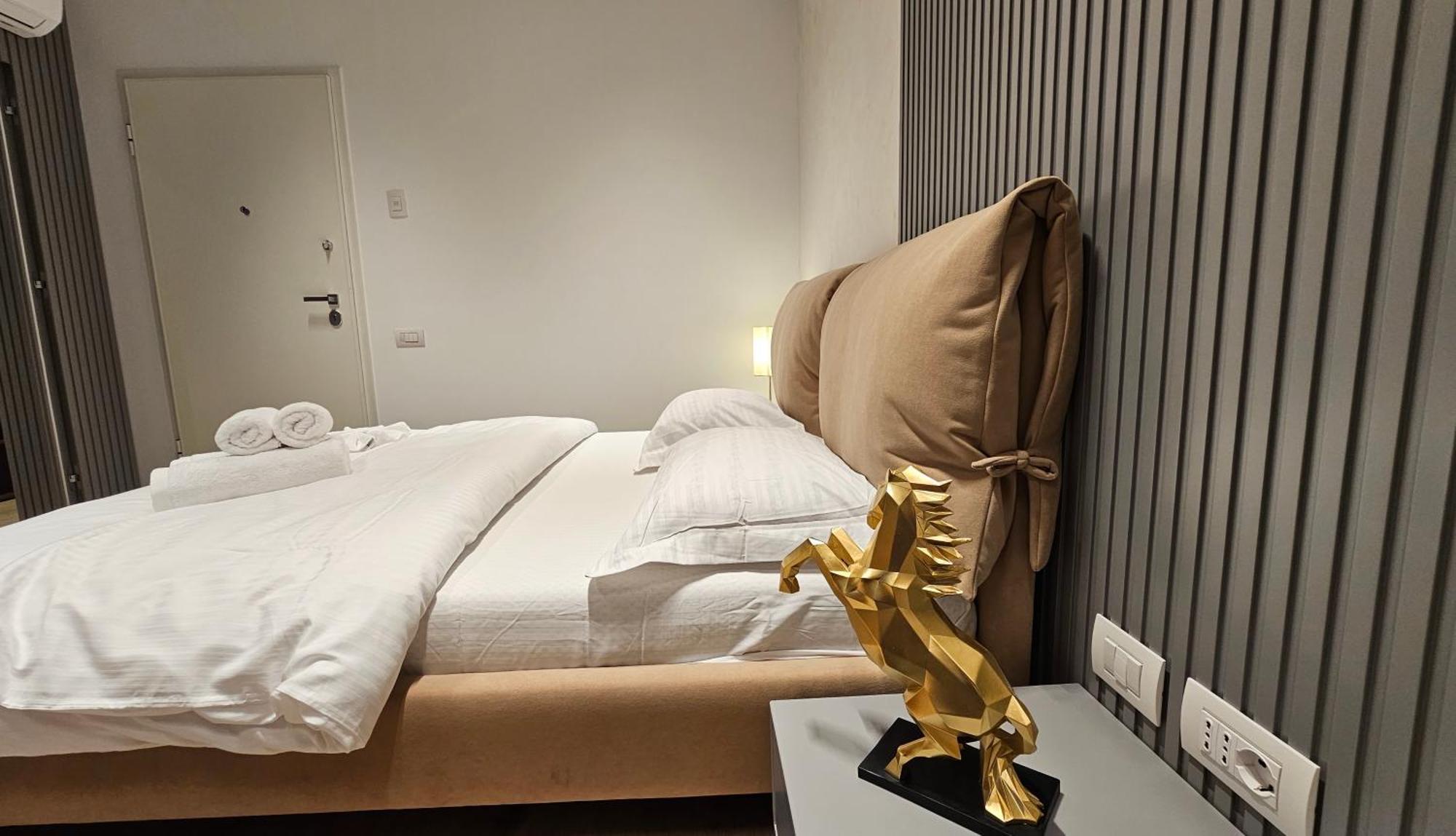 Center Apartment Easy_Luxury Τίρανα Εξωτερικό φωτογραφία