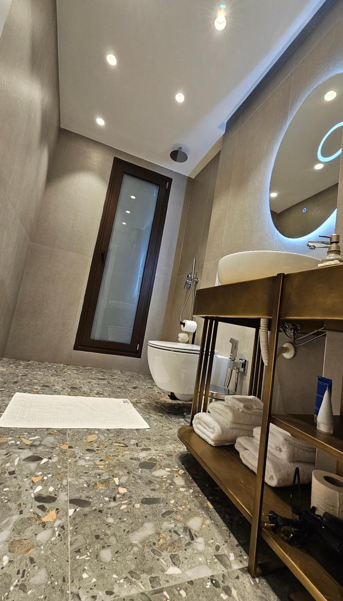 Center Apartment Easy_Luxury Τίρανα Εξωτερικό φωτογραφία