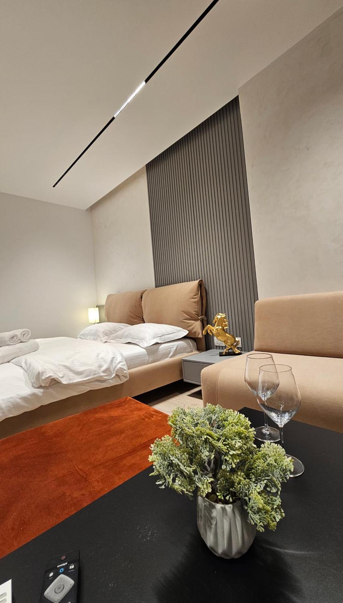 Center Apartment Easy_Luxury Τίρανα Εξωτερικό φωτογραφία