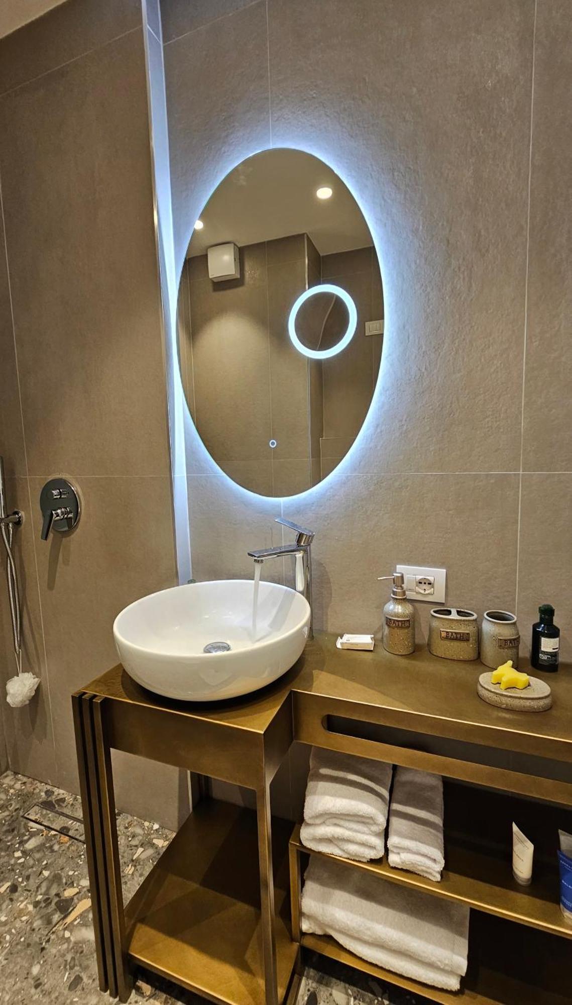 Center Apartment Easy_Luxury Τίρανα Εξωτερικό φωτογραφία
